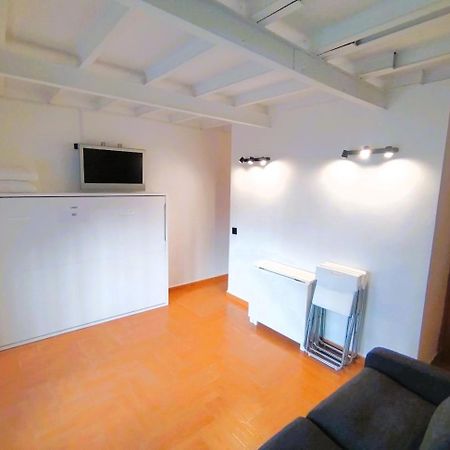 Puerta Del Sol - Apartamento Para 4 Madrid Bagian luar foto