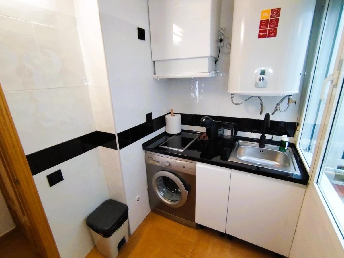 Puerta Del Sol - Apartamento Para 4 Madrid Bagian luar foto