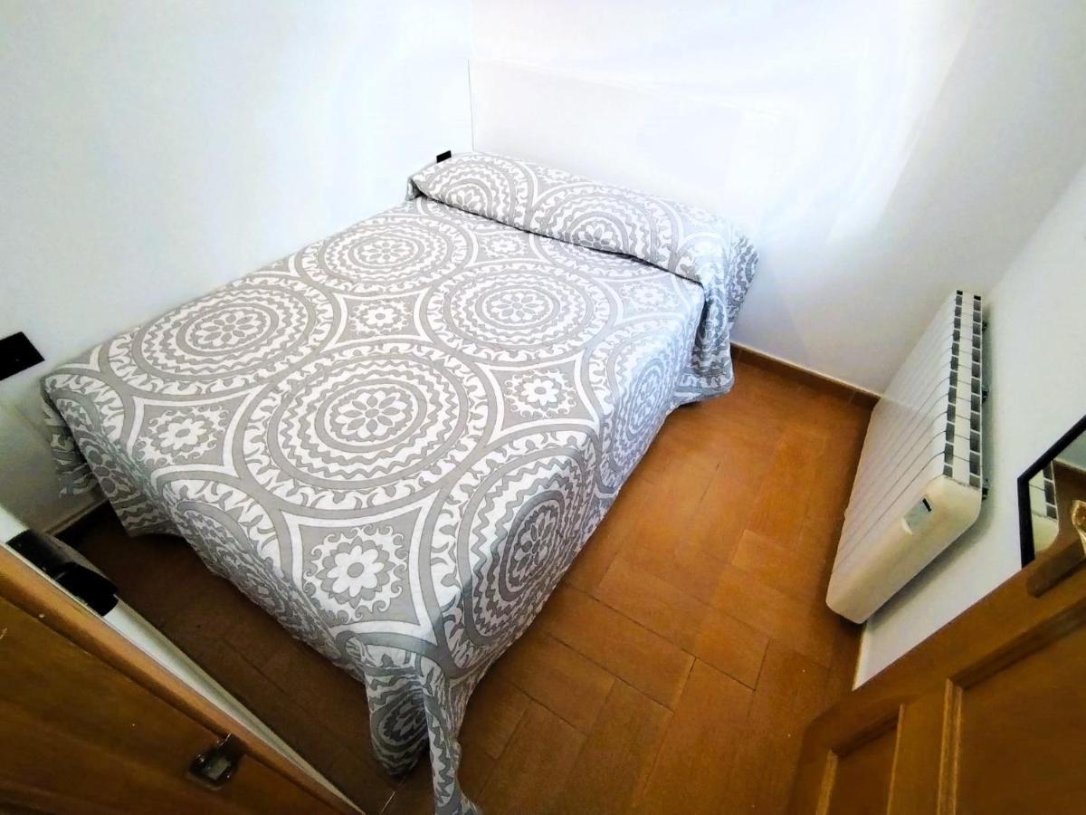 Puerta Del Sol - Apartamento Para 4 Madrid Bagian luar foto
