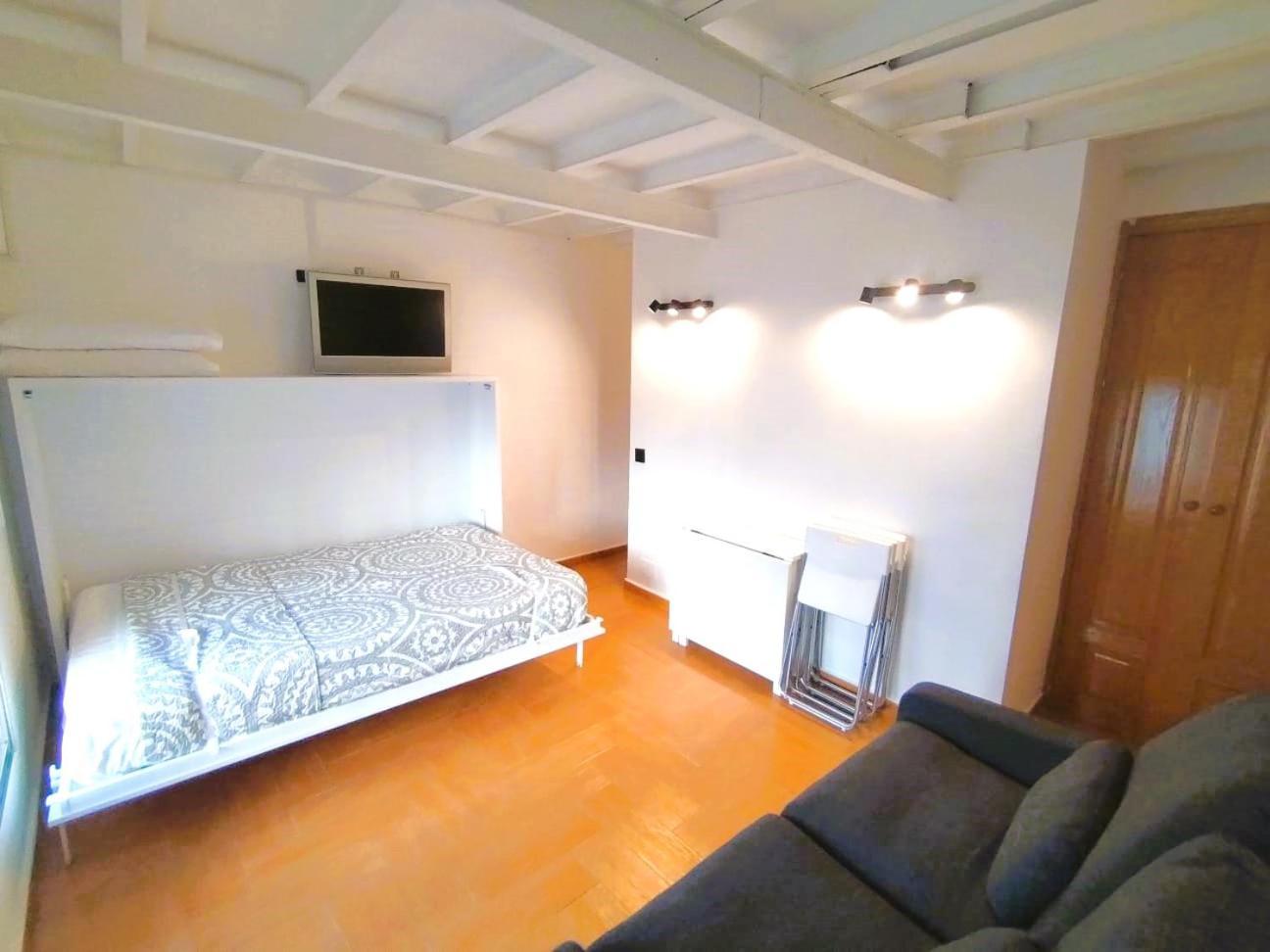 Puerta Del Sol - Apartamento Para 4 Madrid Bagian luar foto